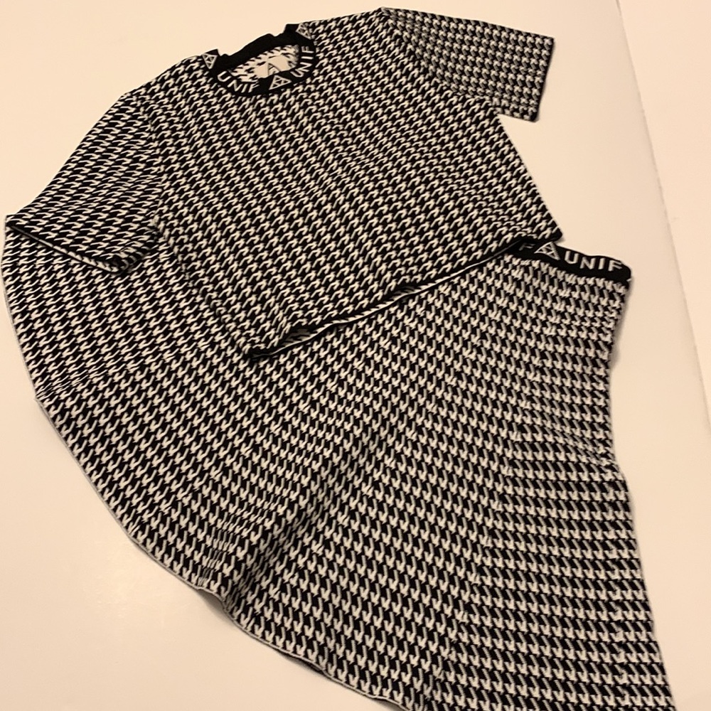 Unif Houndstooth Cropped Top Skirt Set Large